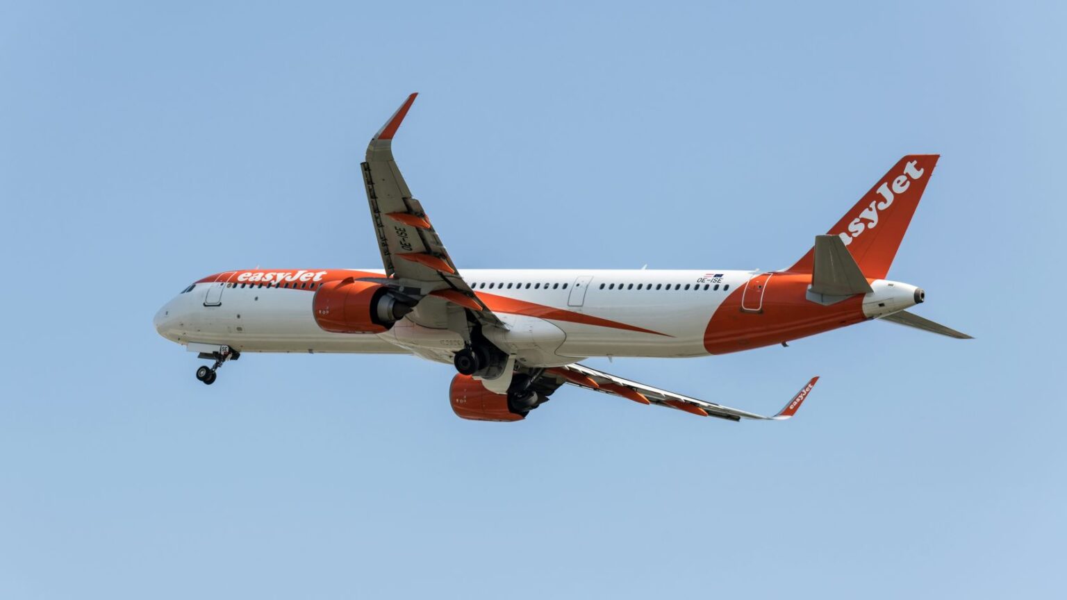 easyJet to have millions of seats in Portugal easyJet reinforces flights between the UK and Portugal