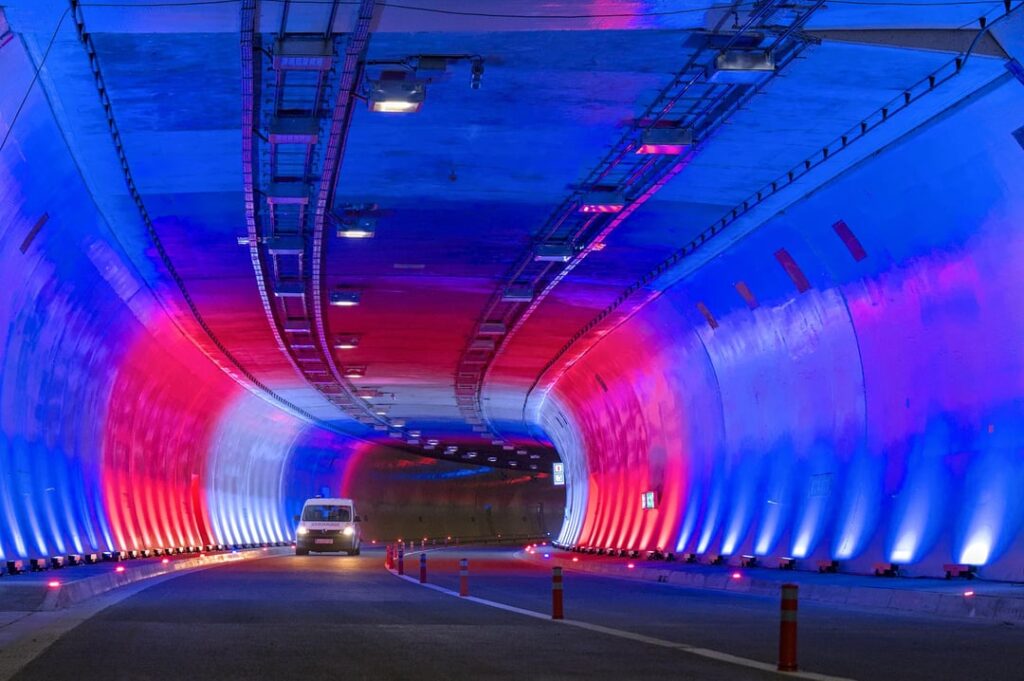 Today it was possible to see 10% of the second pipe of the Karavanke tunnel