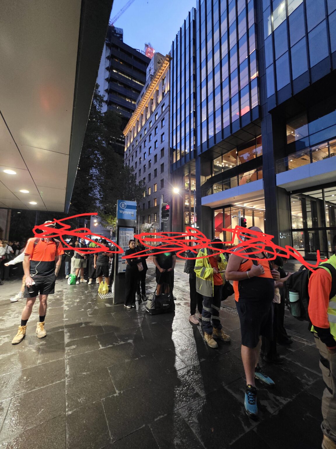 Massive queue outside Wynyard right now as the B-line buses seem to be delayed