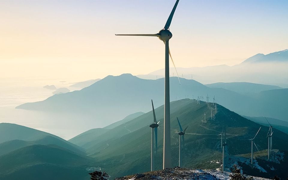 Helleniq Energy launches first two solar parks in Romania