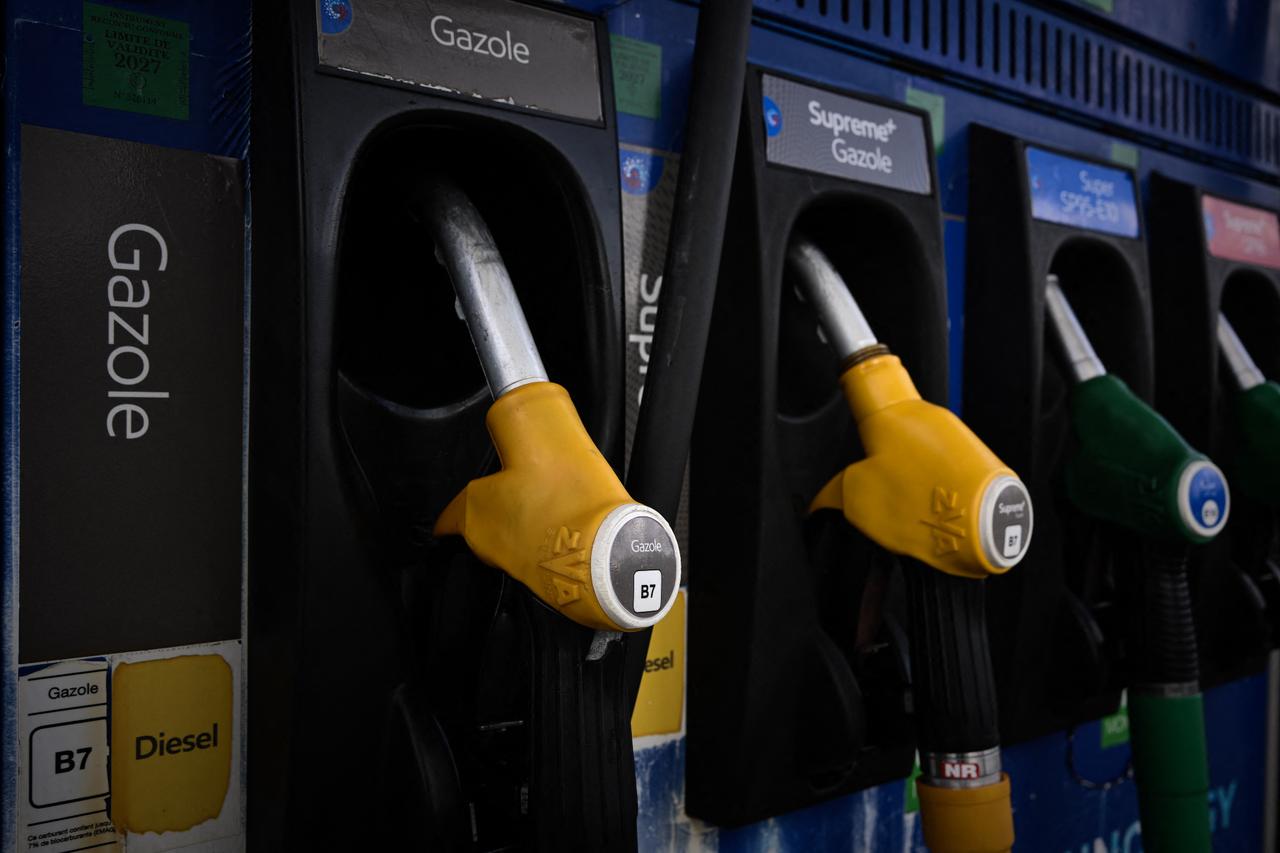 Fuel leaps on Hormuz squeeze, pump prices race to record highs