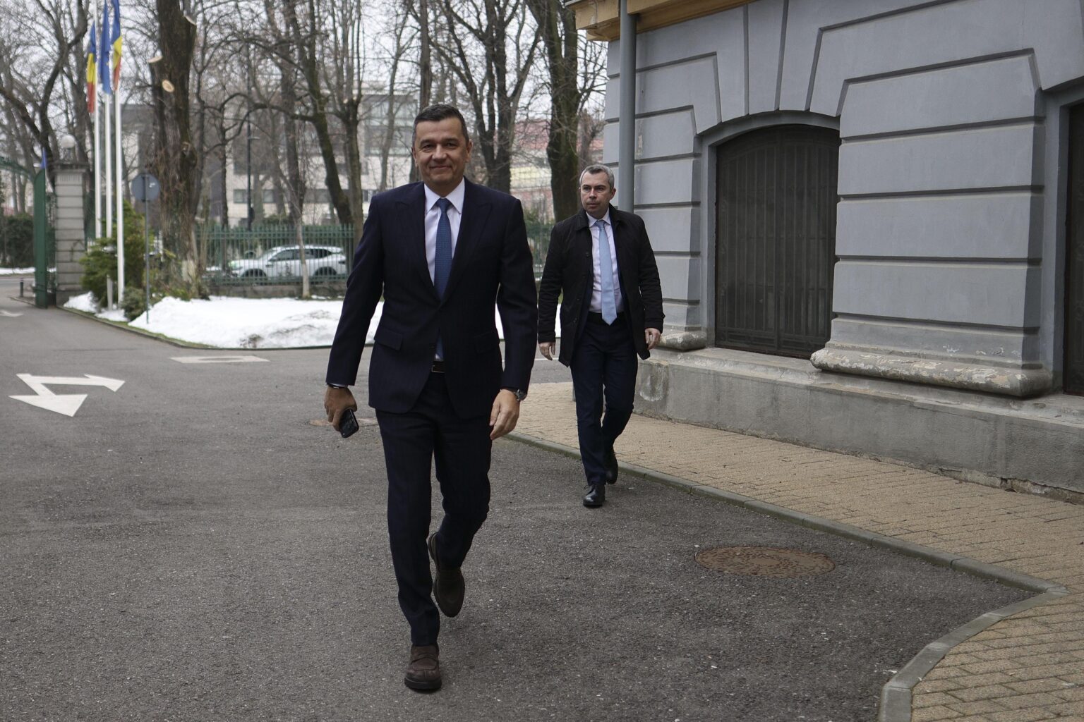 How did all the televisions in Romania end up hiding the lies of Sorin Grindeanu