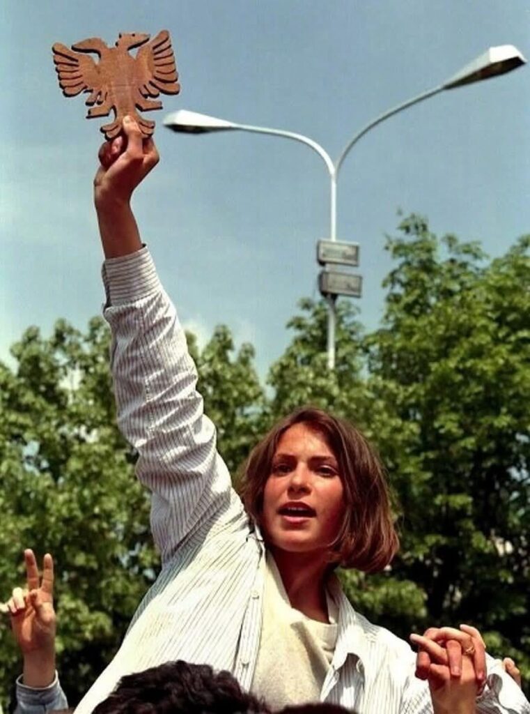 In the heart of Pristina, May 9, 1998🇦🇱