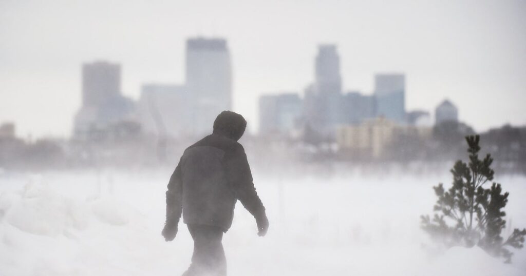 Major March snowstorm rolls across Minnesota Major March snowstorm rolls across Minnesota