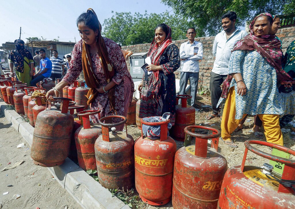 How Global Conflicts Impact Daily Life How Global Conflicts Impact Daily Life
