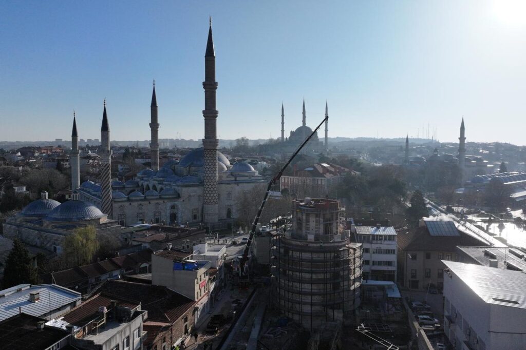 Restoration teams work on the upper section of the Macedonian Tower in Edirne, northwestern Türkiye, March 13, 2026. (AA Photo)