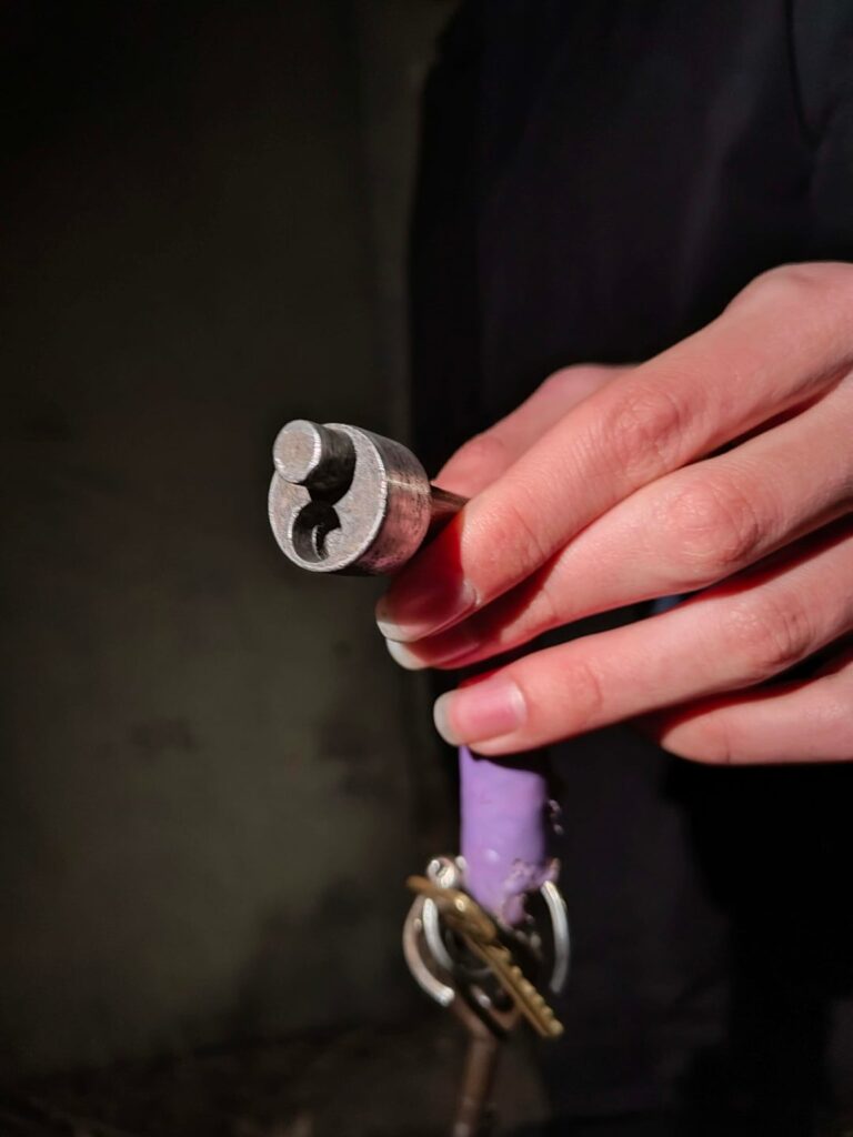Help, I've been trying to open the garage gate with a hopeless lock for 2 hours