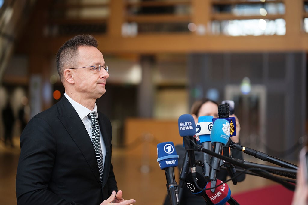 Hungary sends team to Ukraine, Kyiv says they were not invited