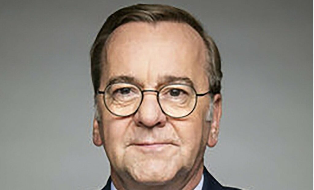 German defense chief eyes stronger security ties with Japan, new pact German defense chief eyes stronger security ties with Japan, new pact