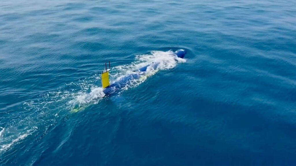 "BlueWhale": German Navy puts unmanned submarine into service