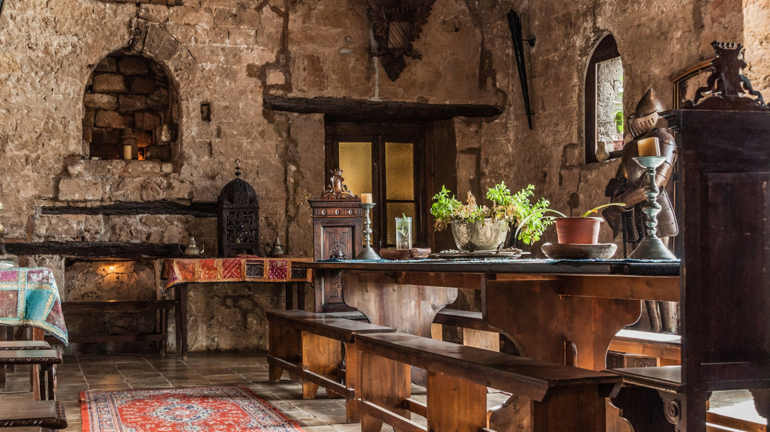 The Breathtaking Under-The-Radar Palace Rick Steves Recommends Visiting When In Italy