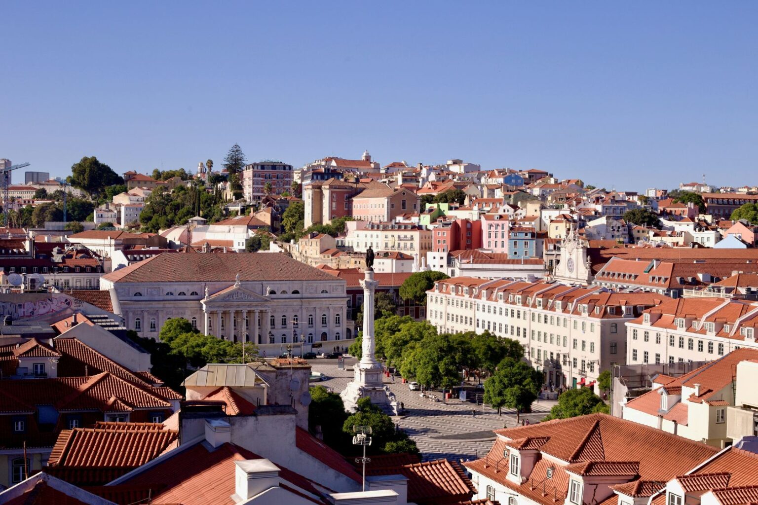 Foreigners buy 25% of homes in Portugal