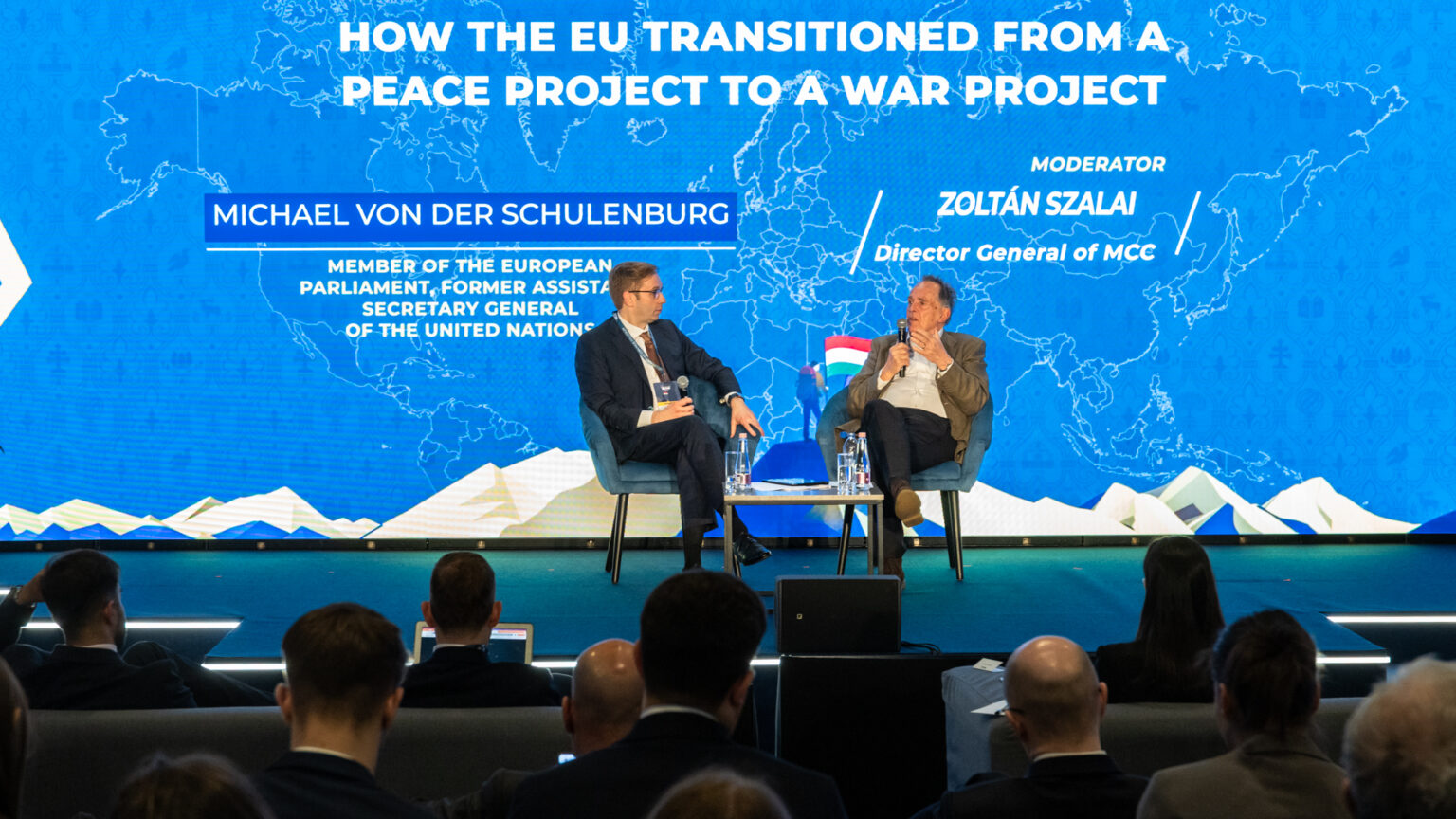 Ex-UN Diplomat Slams EU’s Unability to End War in Ukraine