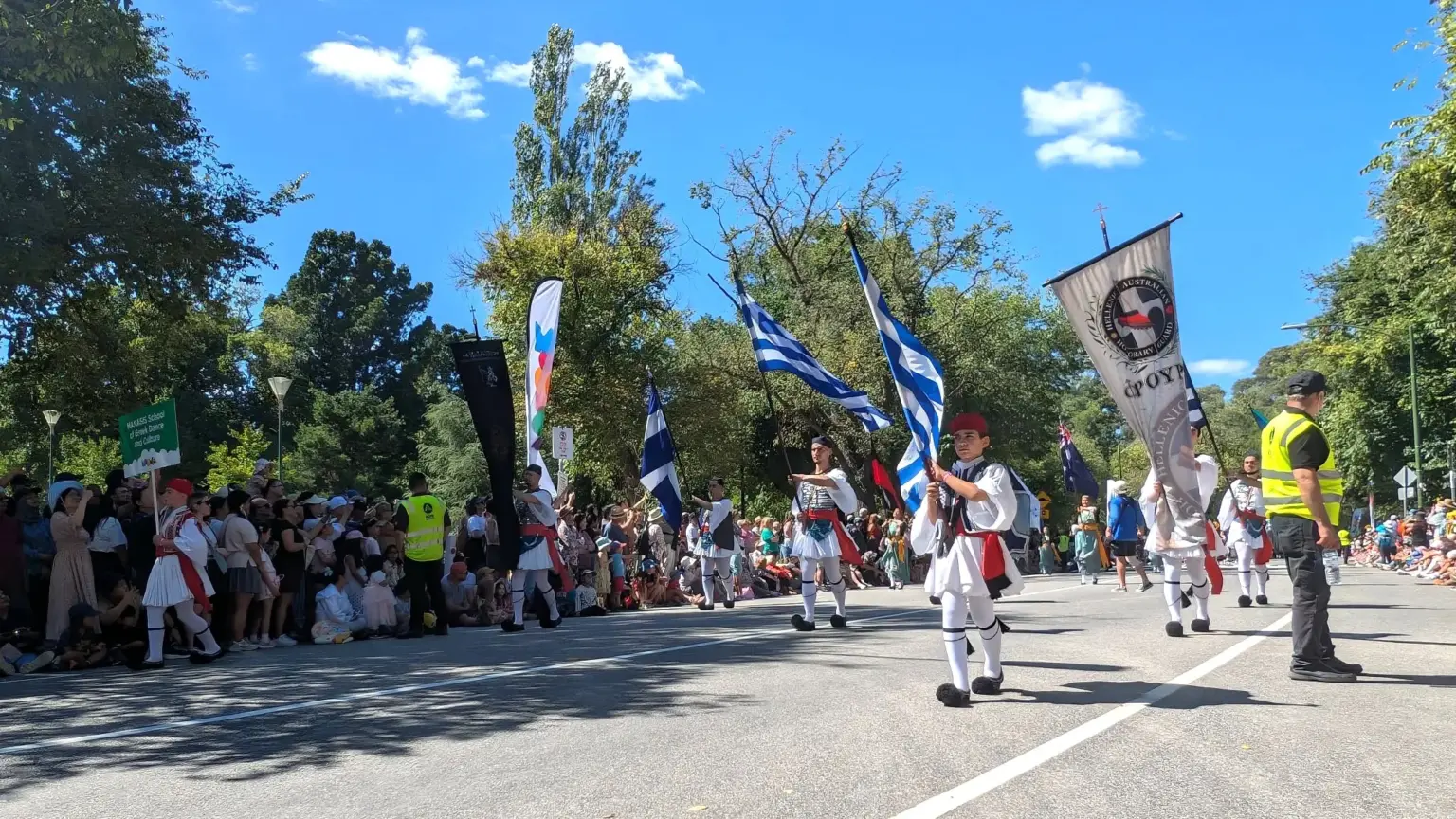Moomba colour, controversy and Greek display – The Greek Herald
