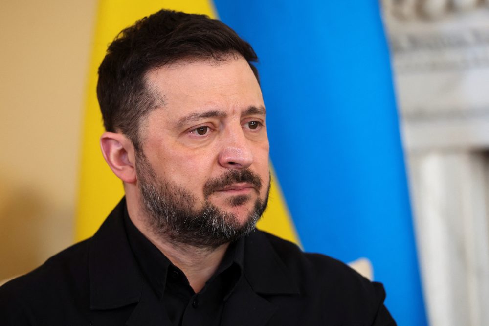 Ukraine’s Zelensky Tours Gulf States Offering Drone Defense Technology