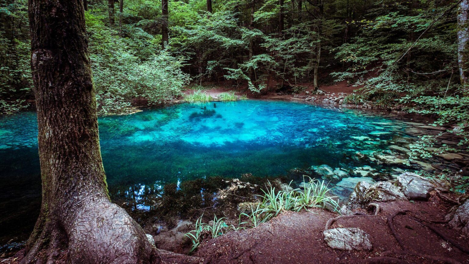 What do you think are the most underrated tourist attractions in Romania? I start with Lake Ochiul Beiului
