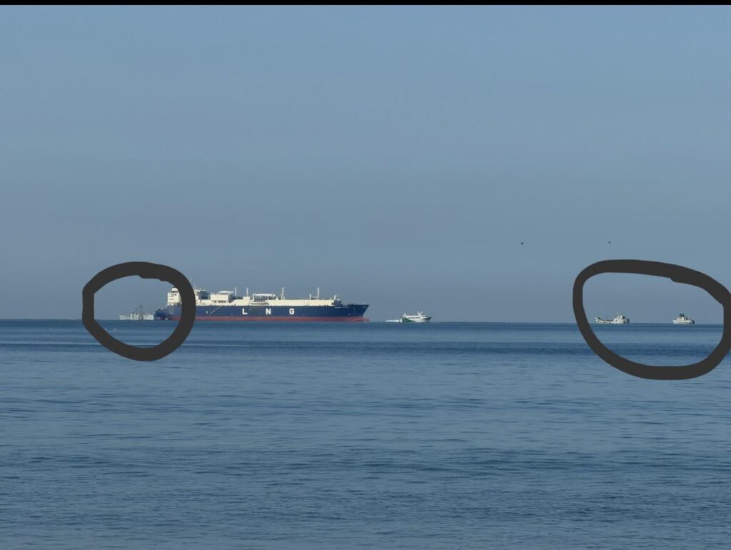 Spain military boats leaving Rota militar base 13/03 towards Mediterranean sea