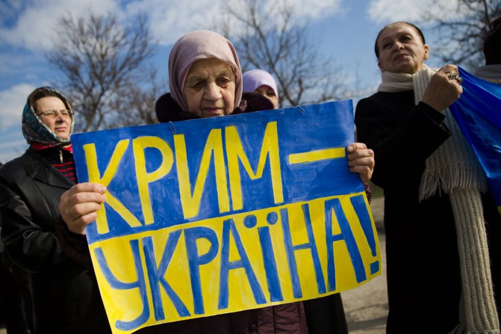 Latvia marks 12 years since Russia’s fake Crimea referendums / Article Ethnic Tartar women attend pro-Ukraine rally denouncing upcoming referendum on future of the Crimean...