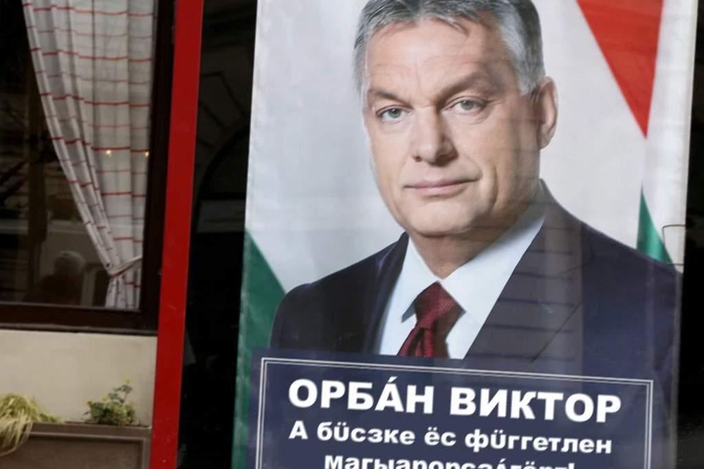 More and more independent! Hungary switches to the Cyrillic alphabet from today