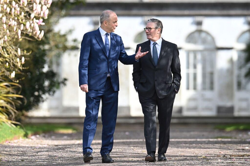 Irish PM Comes to Starmer’s Defense During White House Visit