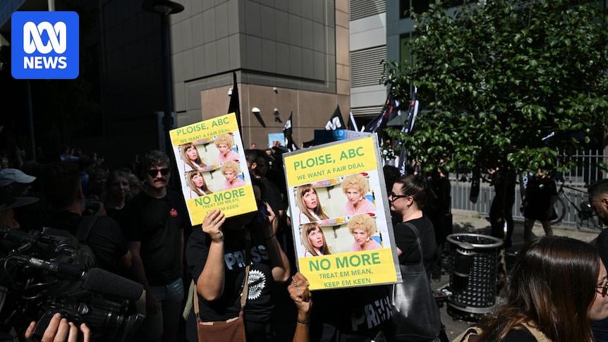 ABC journalists and staff begin 24-hour strike action after rejecting enterprise agreement offer