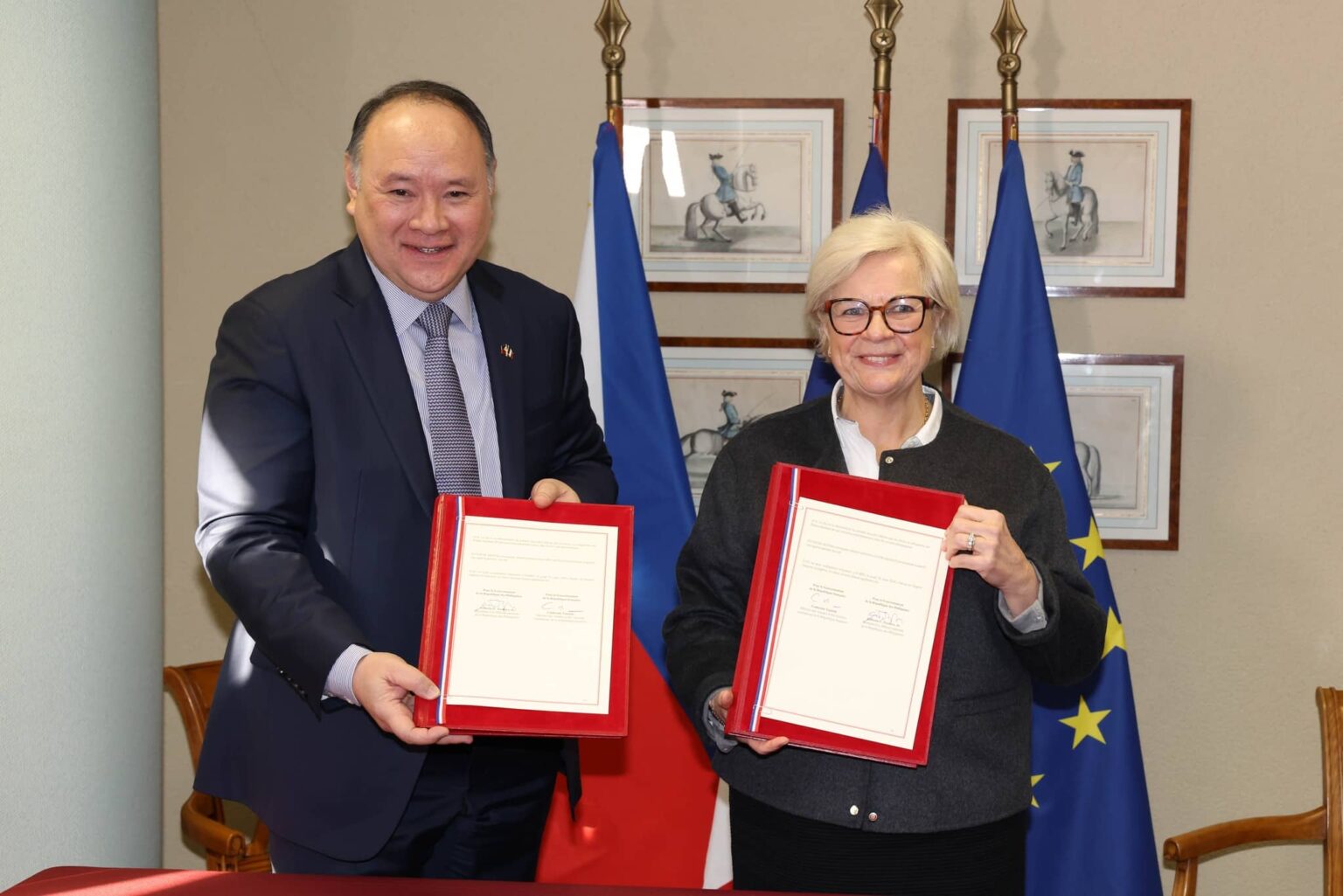 Philippines, France sign visiting forces deal amid China tensions