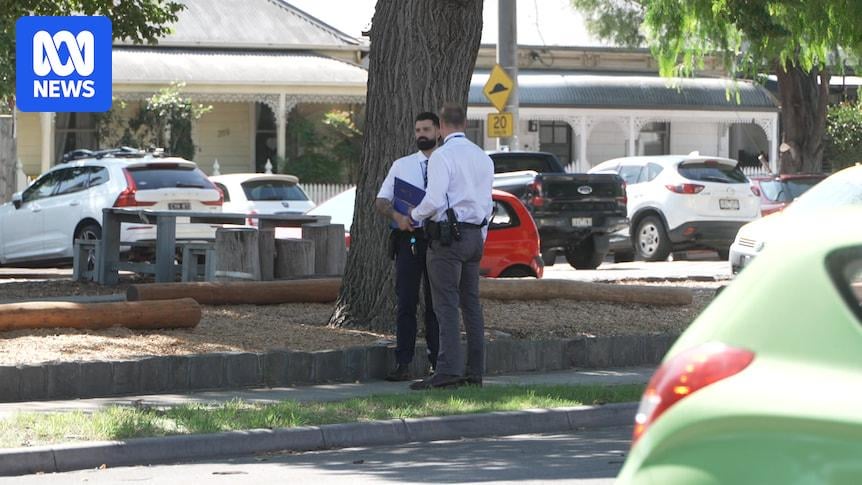 Man stabbed in Port Melbourne by unknown offender in early morning attack
