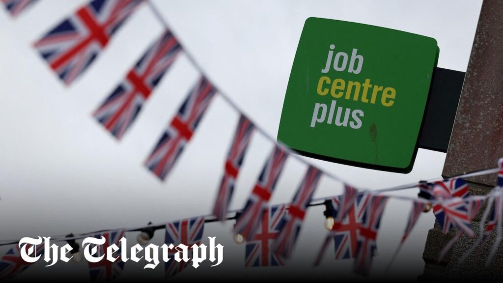 Pay interns ‘at least’ the minimum wage, Labour tells bosses