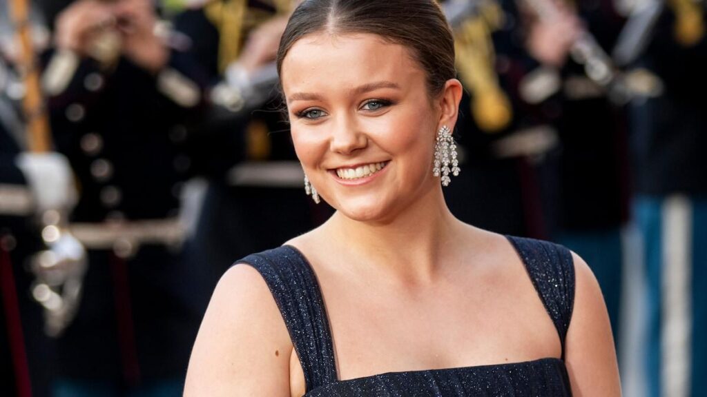 Princess Isabella must serve military service