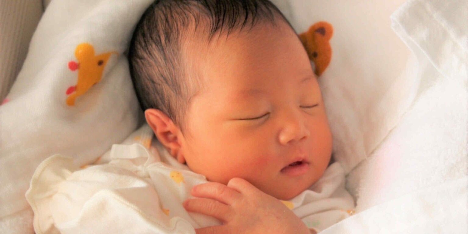 Japan's number of babies born marks record low for 10th straight year