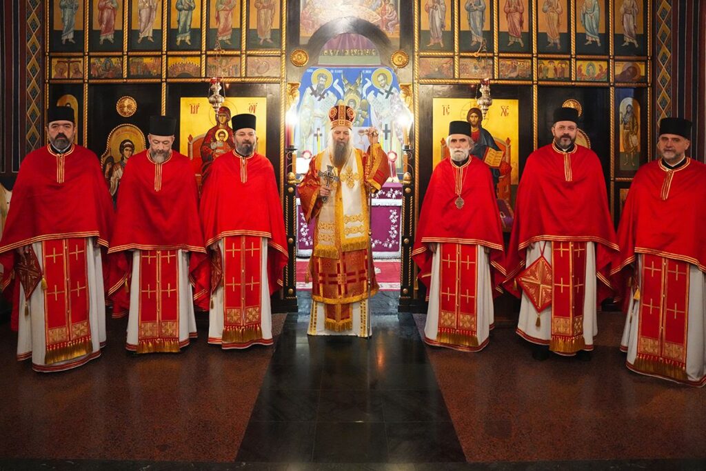 Patriarch of Serbia consecrated antimins for Belgrade Churches