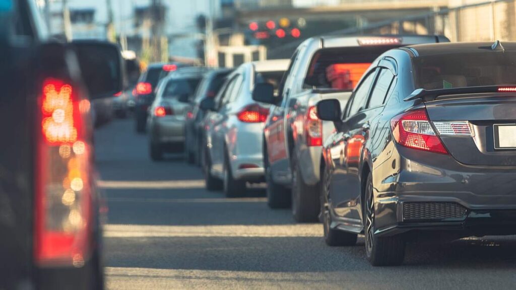 N7 closed after six-car crash in northern Luxembourg Six cars were involved in a crash on the N7 near Hoscheid, with emergency crews on site and the road closed in both directions.