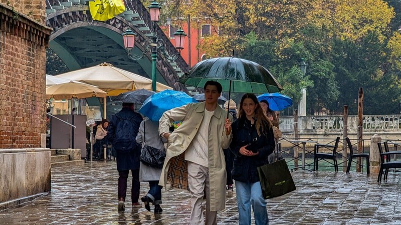 Italian 4Q GDP growth confirmed at 0.3%; softness expected in early 2026 | snaps