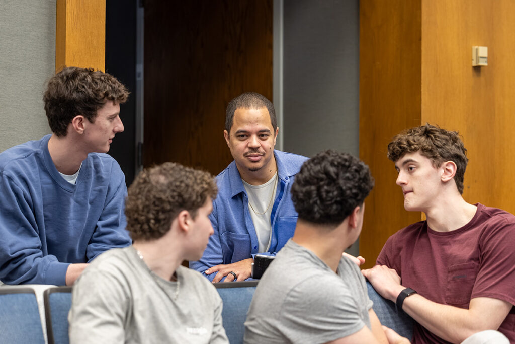 New course spotlights the power of sports in culture and society