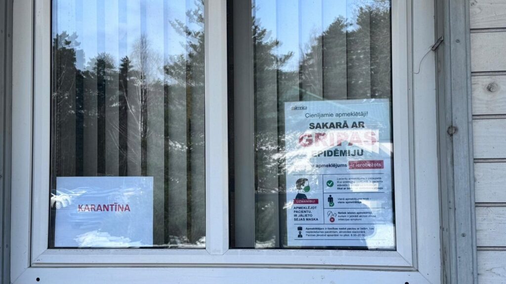 Flu incidence slightly down in Latvia / Article Gripas karantīnas zīme logā
