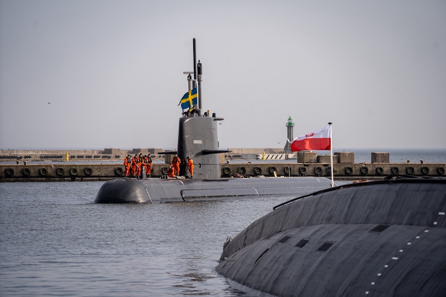 Swedish Defence Minister visits HMS Uppland in Poland as Stockholm and Warsaw deepen strategic submarine cooperation