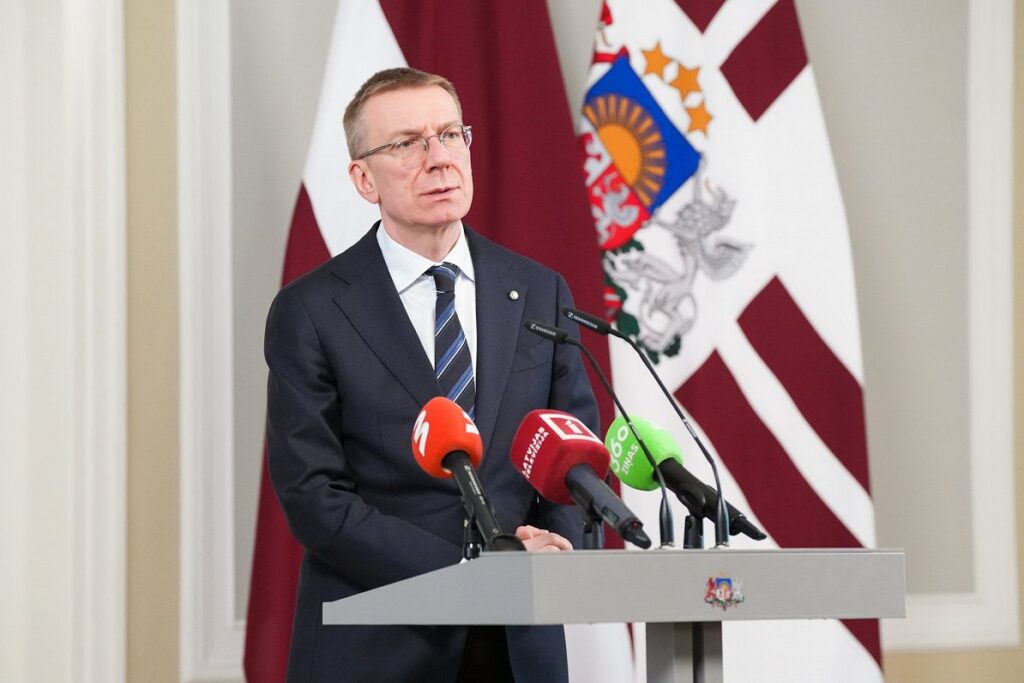 Back to manual vote counting in this year’s elections / Article Valsts prezidents Edgars Rinkevičs
