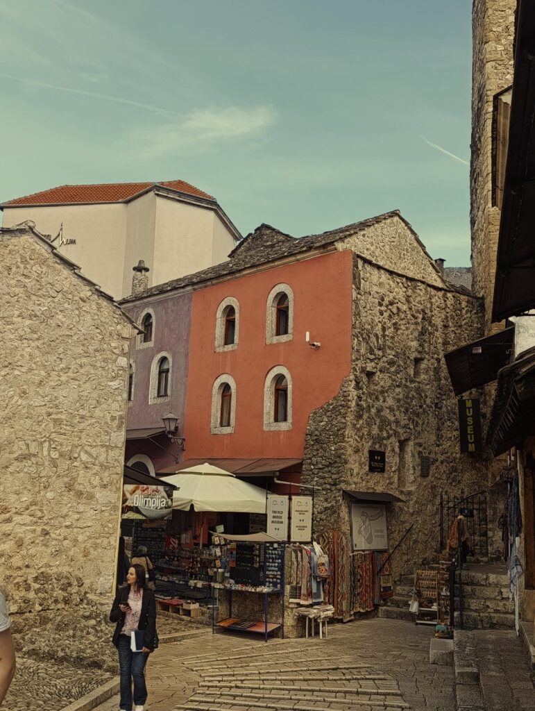 Mostar in March.🏵️