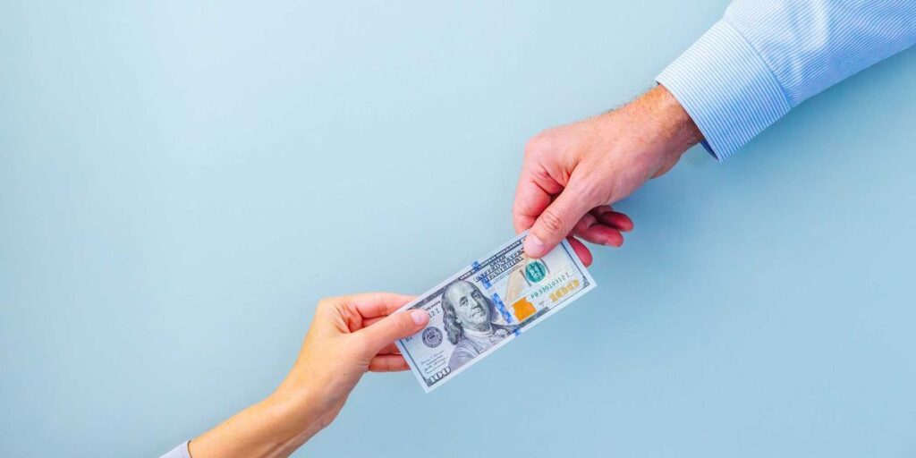 The Roots of America’s Schism: Elites, Markets, and Distance