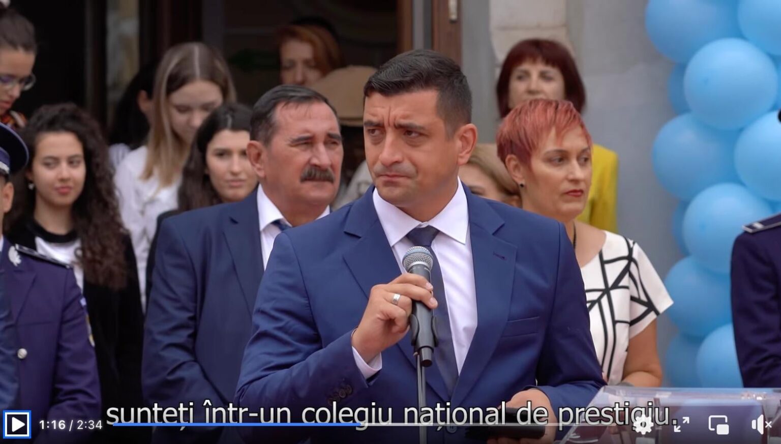 Edupedu.ro definitively won the trial with the extremist George Simion. The former presidential candidate lost the action filed in court after the publication showed that he used students in political propaganda and that he took the model of legionnaire Zelea Codreanu