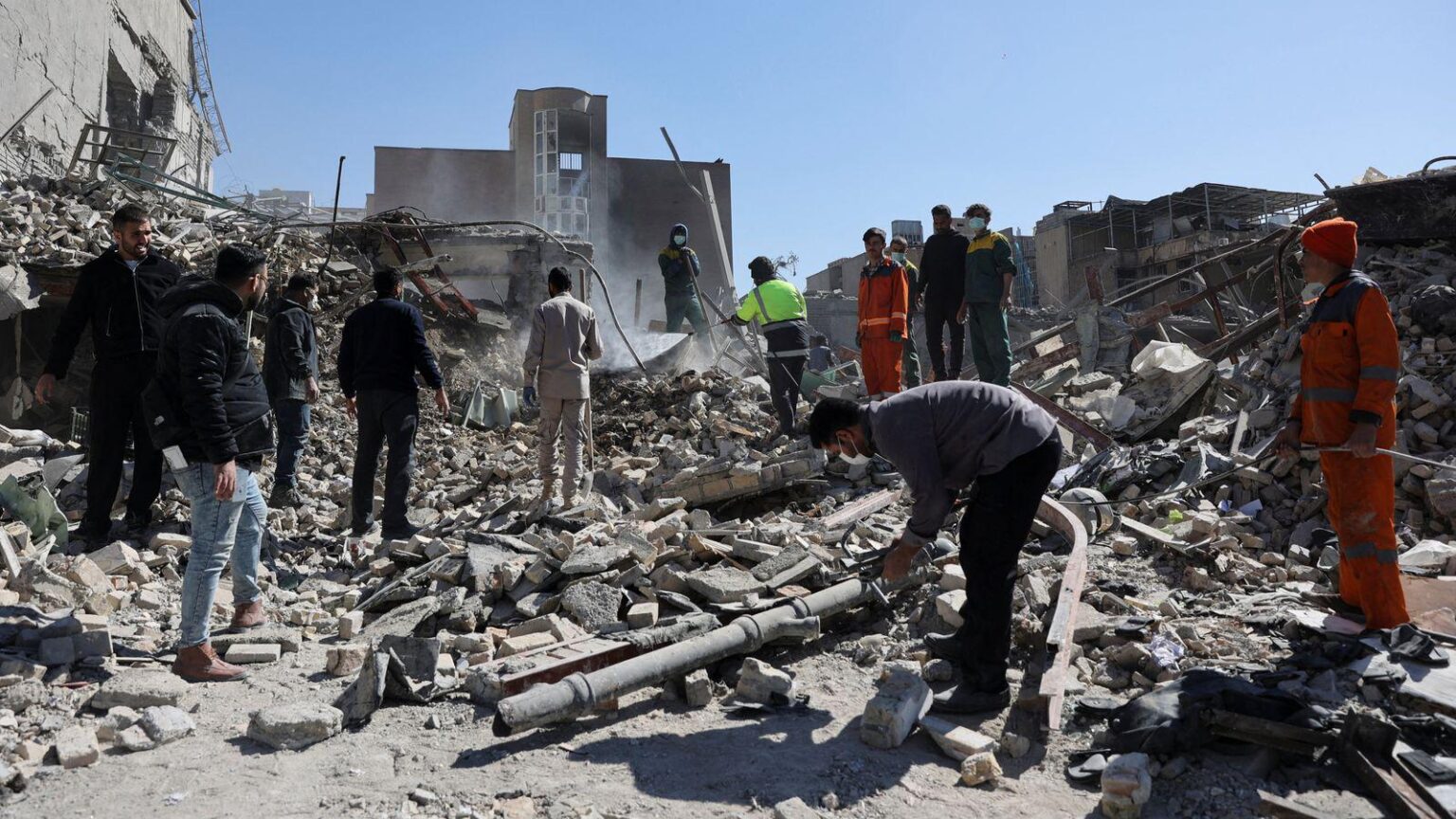 Starmer confirms UK to send HMS Dragon to region