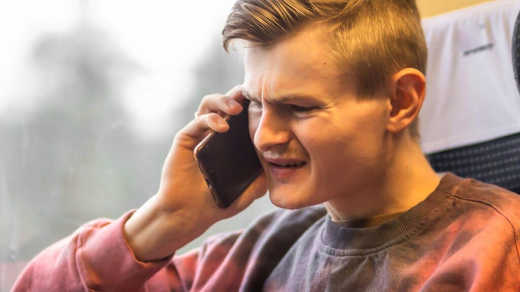 Xenophobic flyers being distributed to foreign passengers on Swiss trains