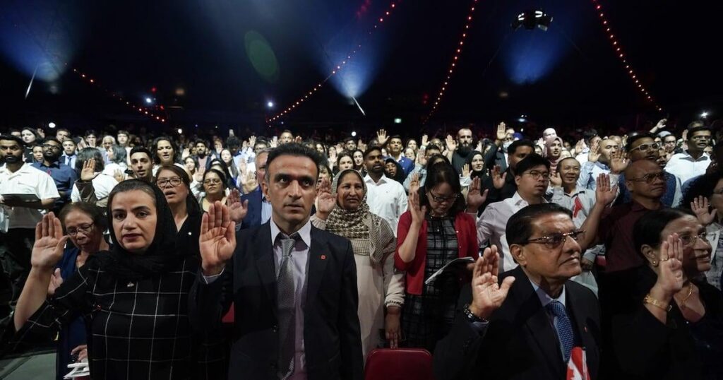 More Americans are applying for proof of Canadian citizenship since law passed: lawyer