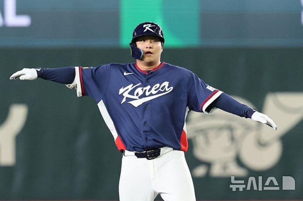 Taiwanese fans flood Korean WBC star Moon Bo-kyung’s Instagram with hate comments after Taiwan’s elimination Taiwanese fans flood Korean WBC star Moon Bo-kyung's Instagram with hate comments after Taiwan's elimination