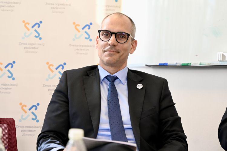 Logar's Minister of Health arranged a concession for the clinic where he then worked