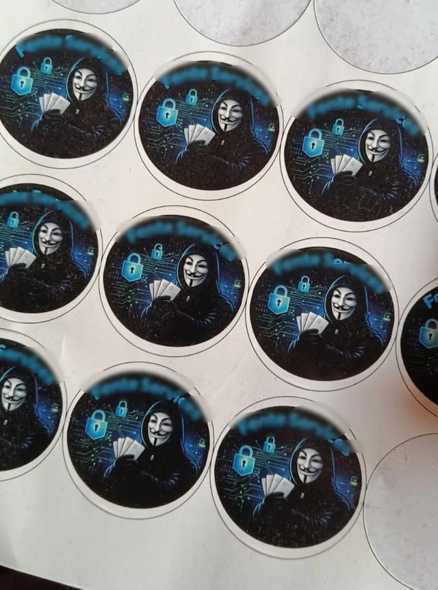 A 16-year-old from Katerini was uploading videos making ATM withdrawals with "clone" cards