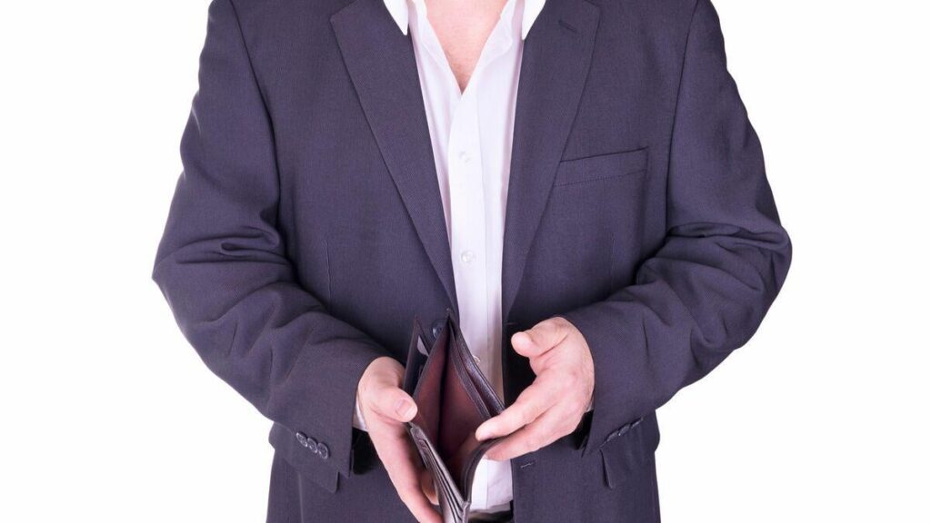 Today’s Yakuza are “beggars impersonating gangsters”- they made big money in the bubble years, but now most are below the tax exemption limit. The police have cracked down on most of their rackets, and now outside groups make more with phone/online scams Today's Yakuza are "beggars impersonating gangsters"- they made big money in the bubble years, but now most are below the tax exemption limit. The police have cracked down on most of their rackets, and now outside groups make more with phone/online scams