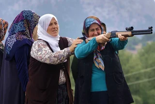 32 Meters sees Turkish women in a small village challenge traditional social roles.