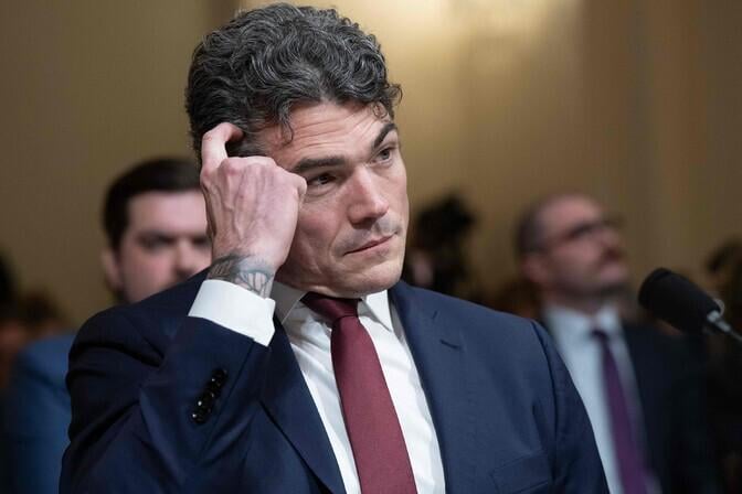 A top US counterterrorism official resigned in protest against the war