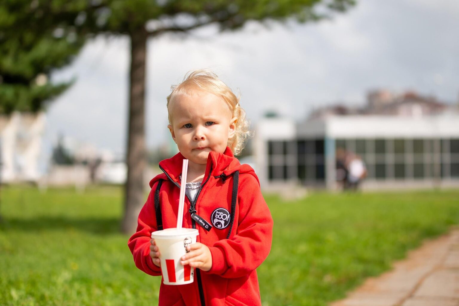 The commune pays for a private kindergarten, although there are places available in the public one. And private ones have a big advantage on one child